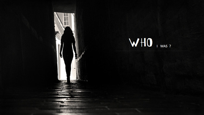 素雅简约黑白文艺范PPT模板-美肚杀分享